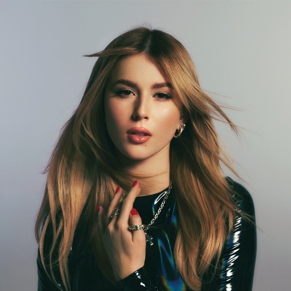 Roksana Węgiel Albums: songs, discography, biography, and listening ...