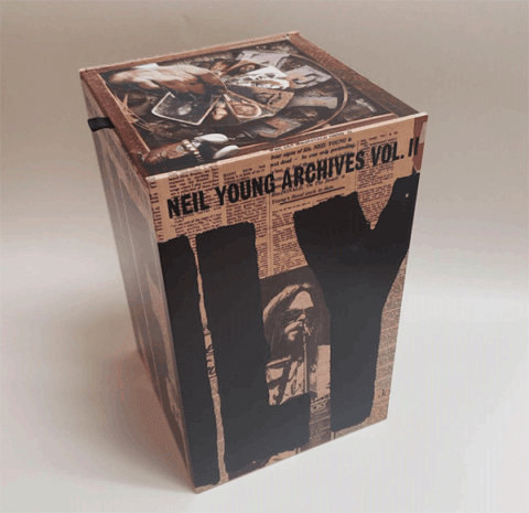 新品 Neil Young Archives Vol.2 Deluxe Neil Young / Archives Vol. 2 deluxe set unboxed, with
