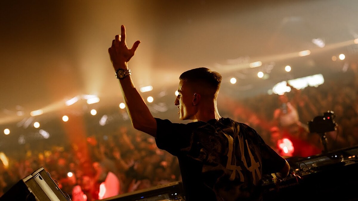 Tomorrowland 2024 WE1: Atmosphere by Azyr (Video): Reviews, Ratings ...
