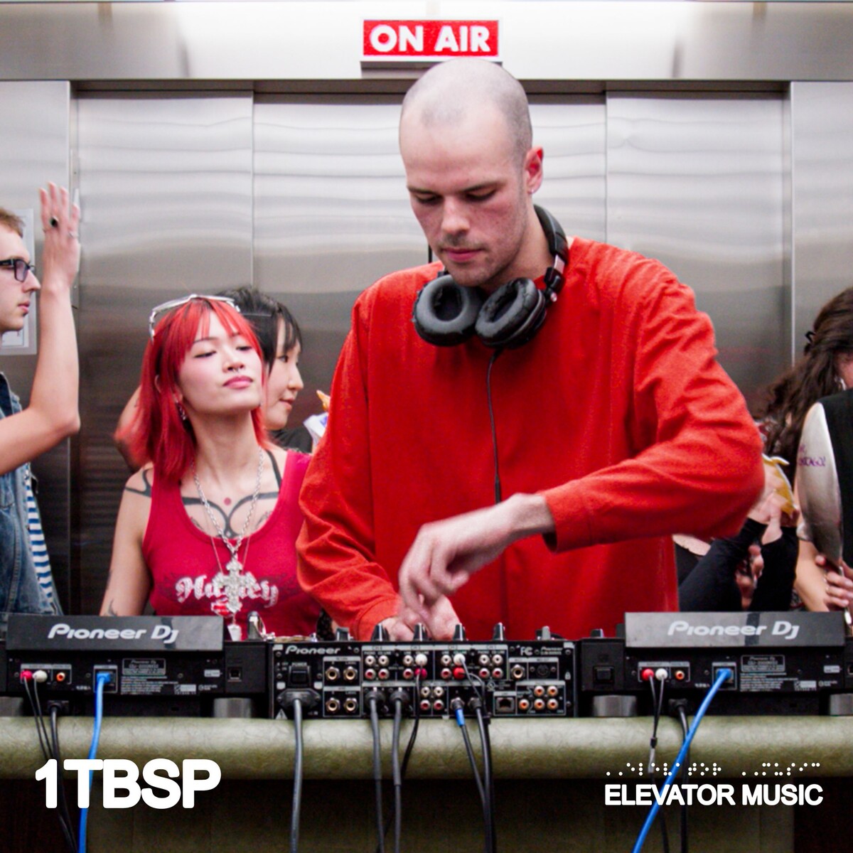 Elevator Music by 1tbsp (DJ Mix): Reviews, Ratings, Credits, Song list ...