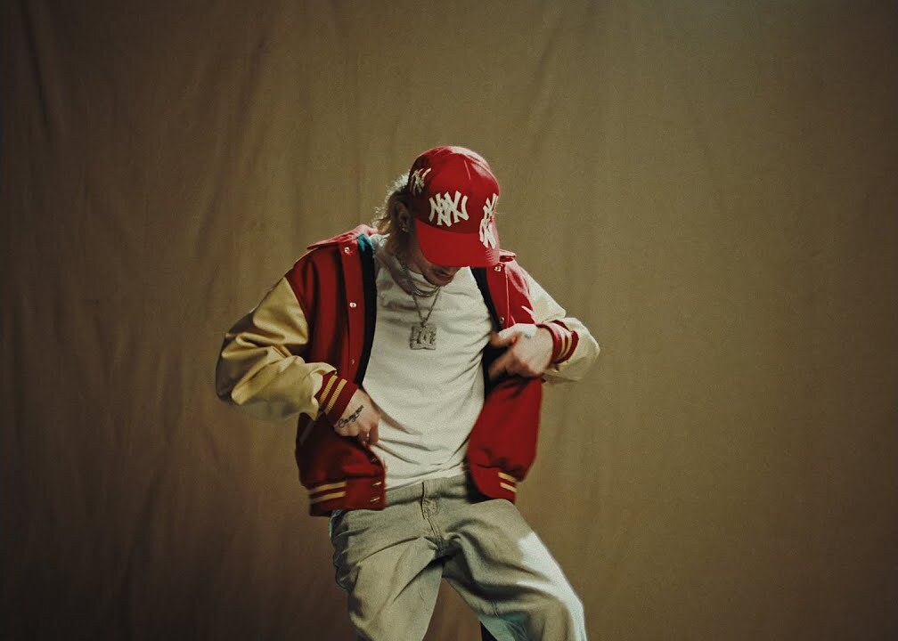 Photoshoot by Dom Corleo (Music video, Rage): Reviews, Ratings, Credits ...