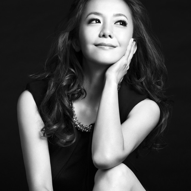 華原朋美/TOMOMI KAHARA 20th Anniversary Liv… TOMOMI KAHARA 20th Anniversary Live : 華原朋美 | HMV&BOOKS online