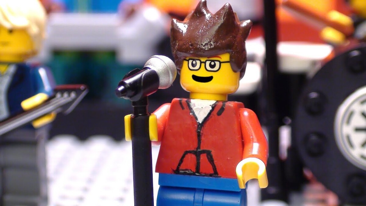 We Like Them Girls By Your Favorite Martian Music Video Electroclash