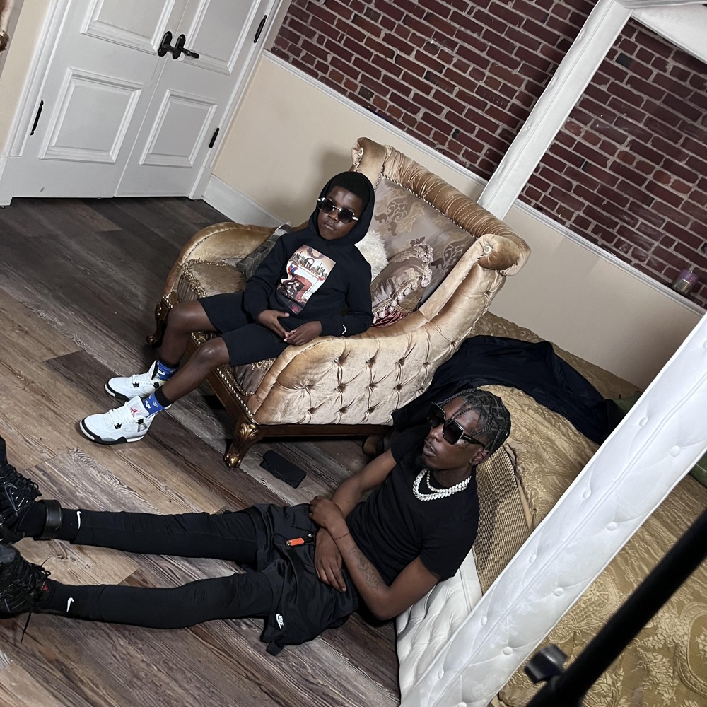 Leave Me Alone by Ceo Dee (Single): Reviews, Ratings, Credits, Song ...