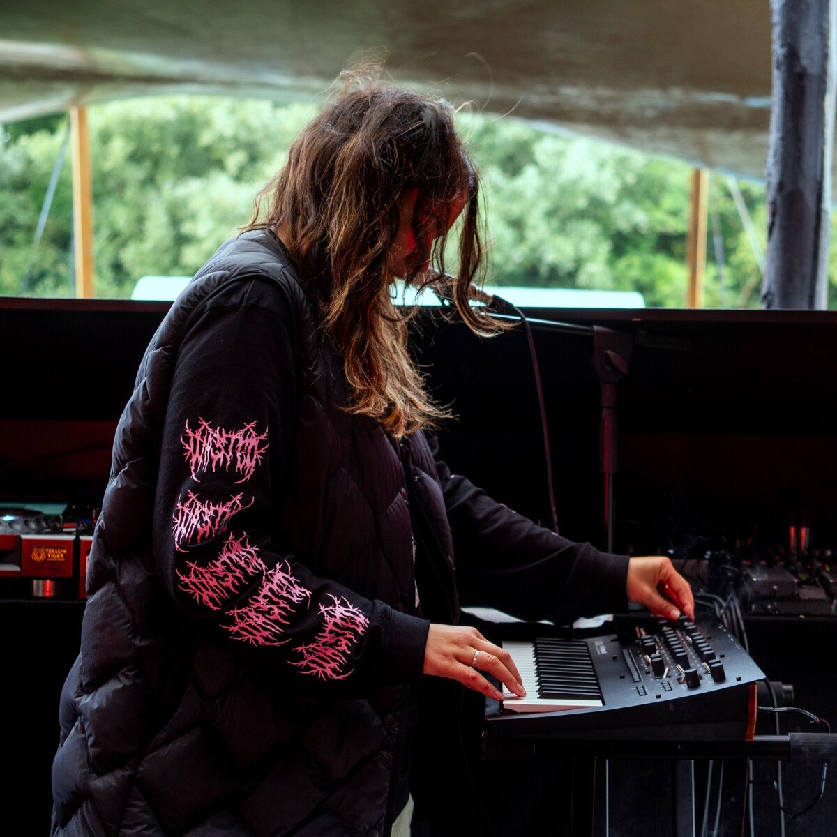 Lenxi Albums: songs, discography, biography, and listening guide - Rate ...
