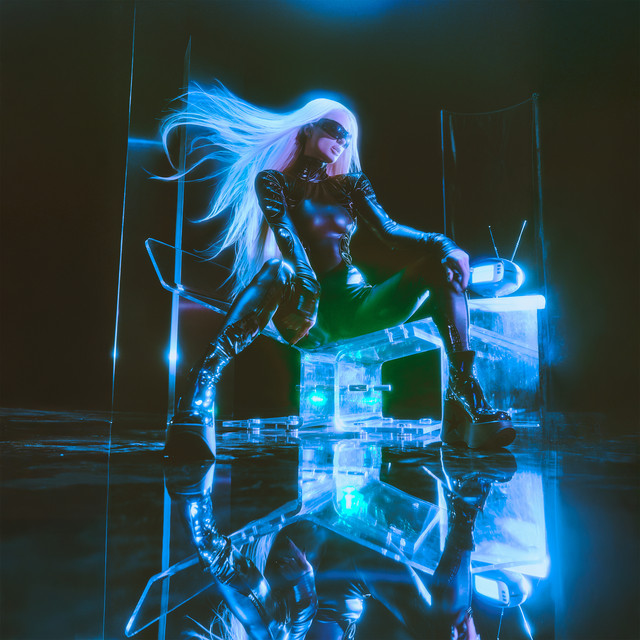 Infinite Icon: The Remixes by Paris Hilton (Album): Reviews, Ratings ...