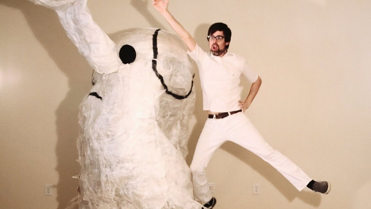 Thomas Alva Waiting by Fishboy (Music video, Indie Rock): Reviews ...