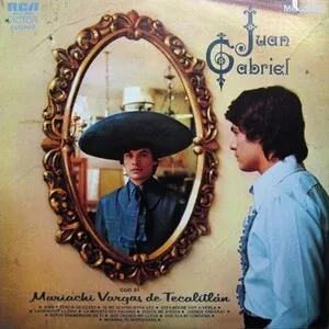 Juan Gabriel con el Mariachi Vargas de Tecalitlán
