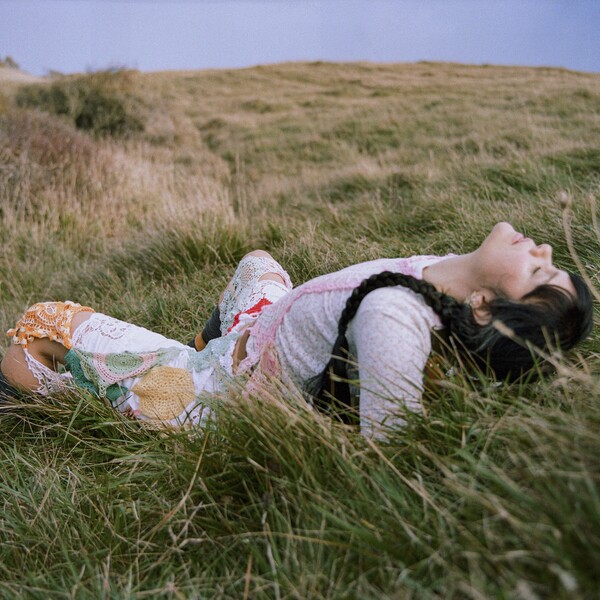 At Your Feet by Bat for Lashes (Single, SingerSongwriter) Reviews