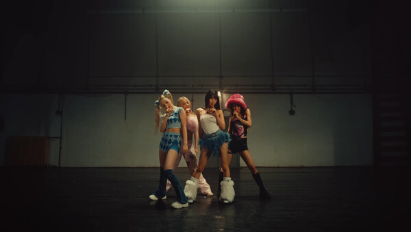 쉿 (Shhh) by KISS OF LIFE (Music video, Pop): Reviews