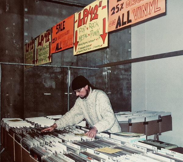 The Age of the Vinyl lp: 20 years, 200 favourite albums (1969 - 1988 ...