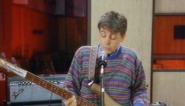 Paul McCartney Spies Like Us UK版 EP MC5qcGVn.jpeg