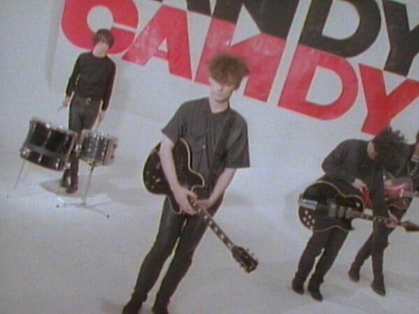 Just Like Honey by The Jesus and Mary Chain (Music video, Noise